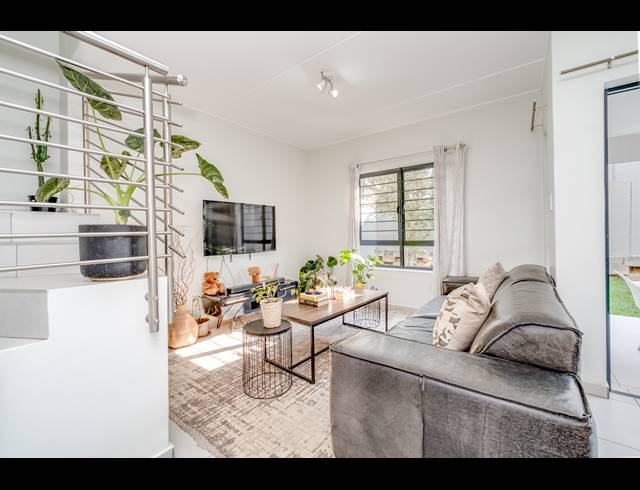 3 BEDROOM TOWNHOUSE FOR SALE IN BROADACRES